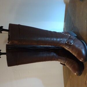 Women's Rockport hydro shield waterproof brown leather boots sz 6 and 1/2.